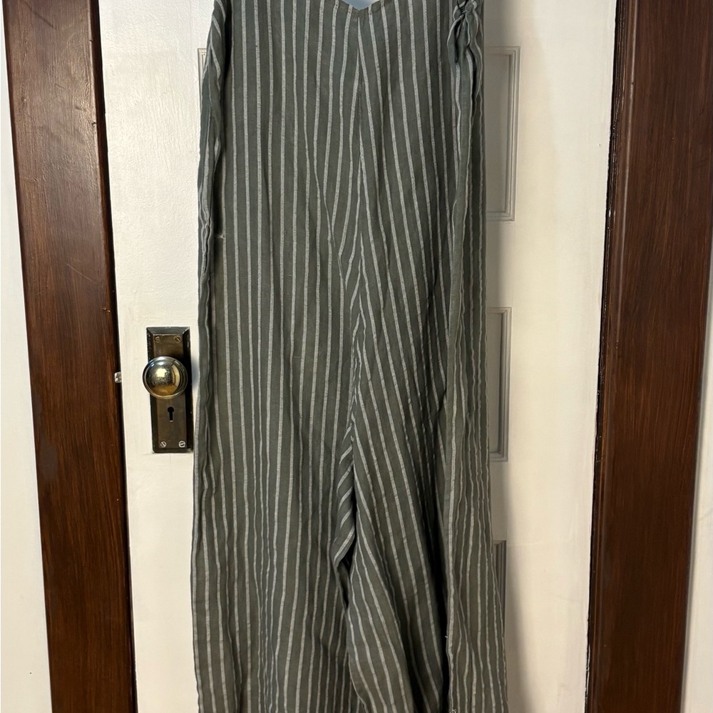 Pur Greenish grey  and White linen romper